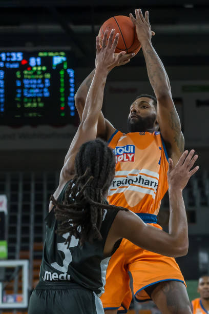 派他替补登 派他替补登