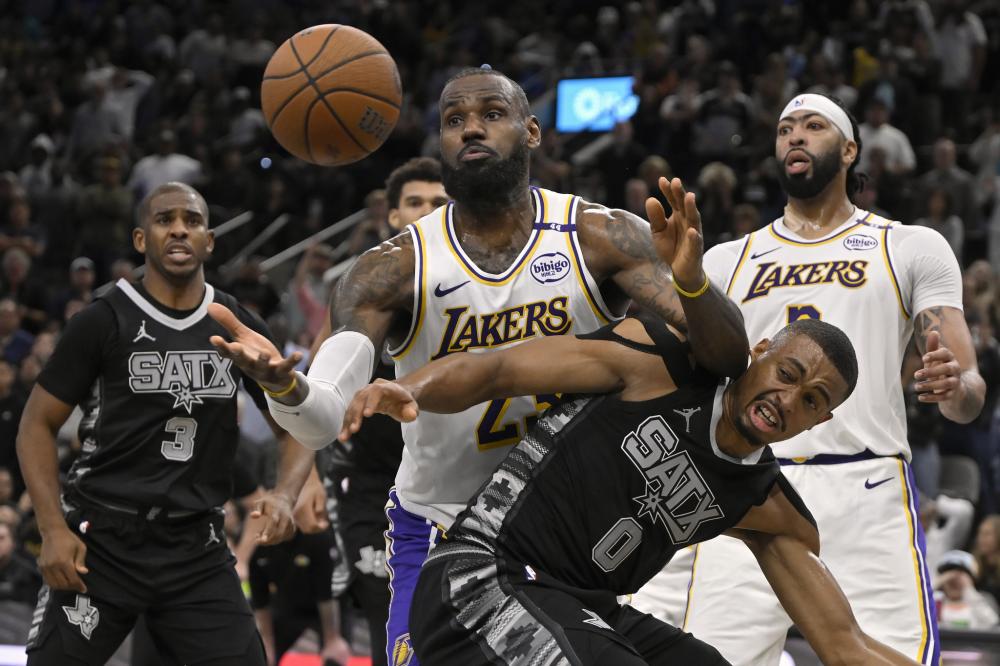 士的防线不 士的防线不