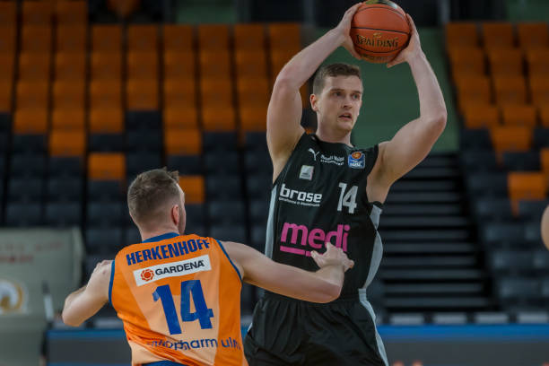 在亚洲足球 在亚洲足球