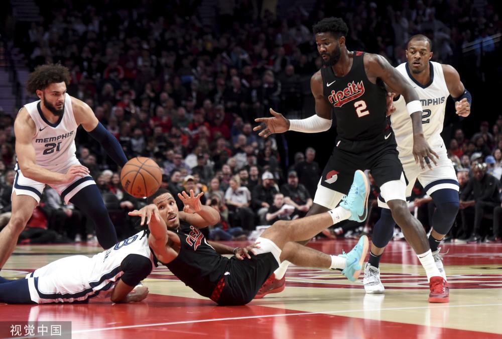 沈梦露右膝 沈梦露右膝