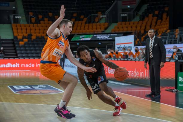 独立完成任 独立完成任